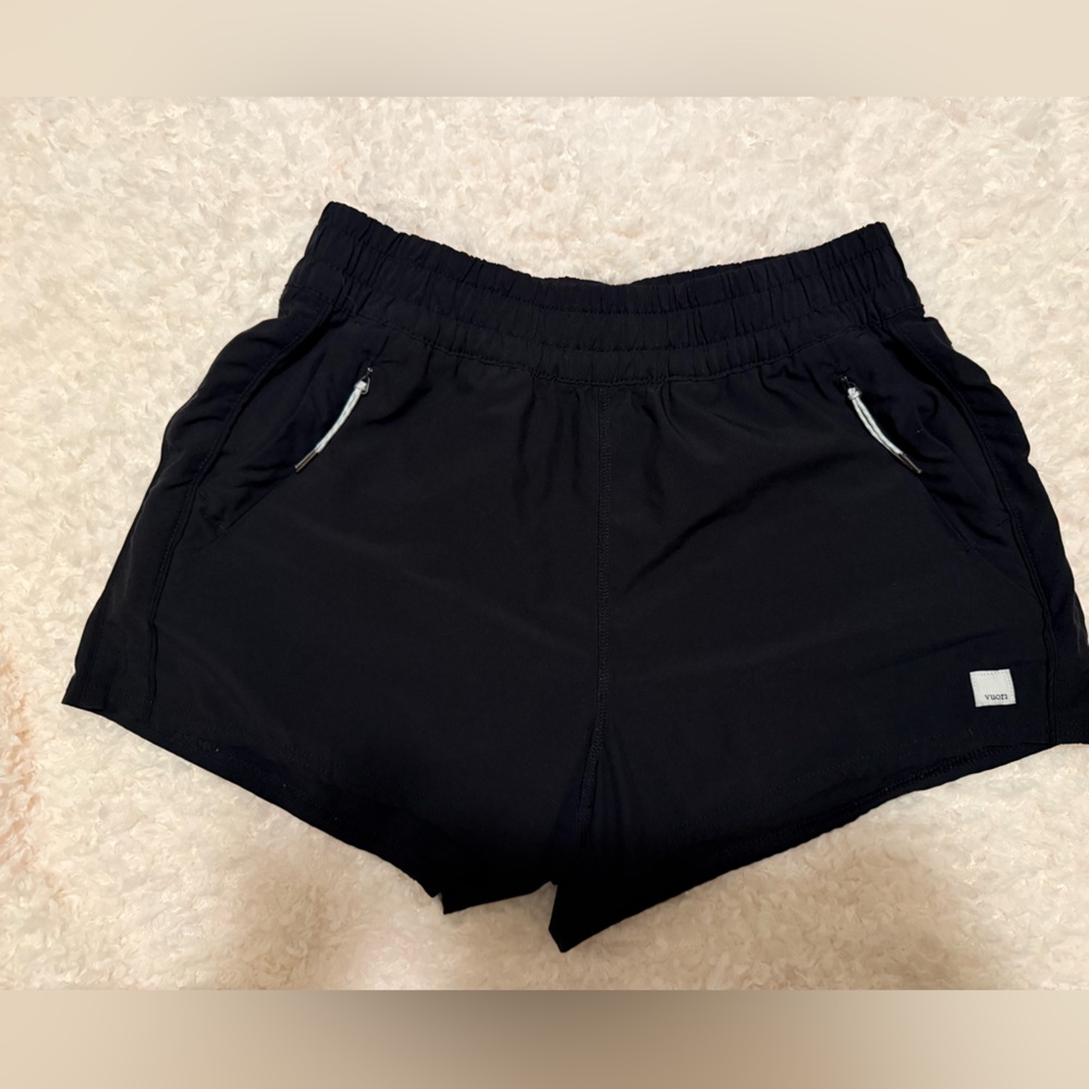 Size Small Vuori Black Athletic Shorts with Elastic Waistband